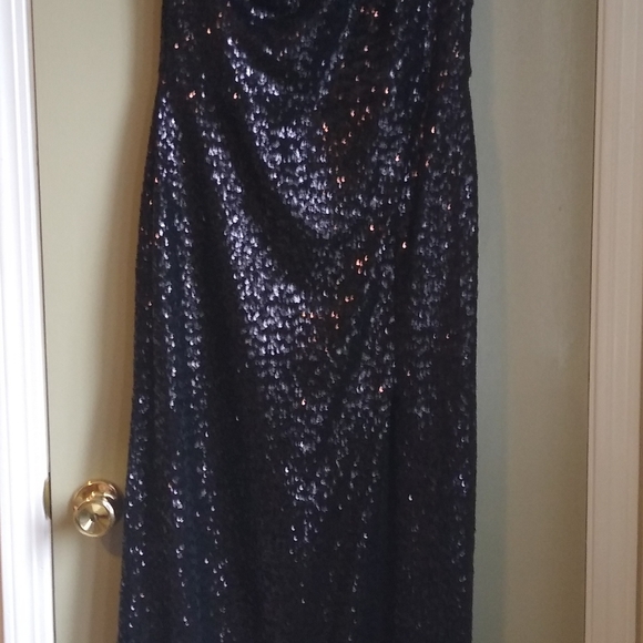 Eloquii Off the Shoulder Sequin Gown - Picture 4 of 7